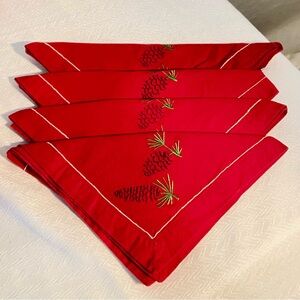 Vintage Red Pinecone Embroidered Napkins Set